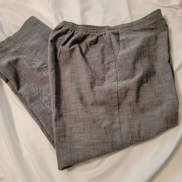 Alfred Dunner ladies plus size grey dress pants